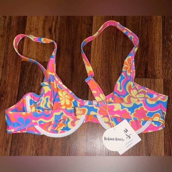 Never been worn bikini top with underwire!!!! - Picture 2 of 2